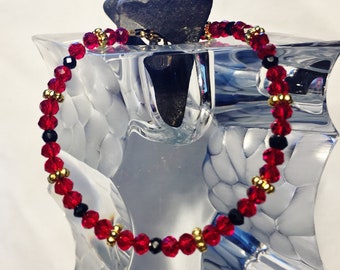 20-163 - 7 Inch Red Crystal, Black Spinel & Gold Accents Handmade Bracelet. PrettyBracelets123