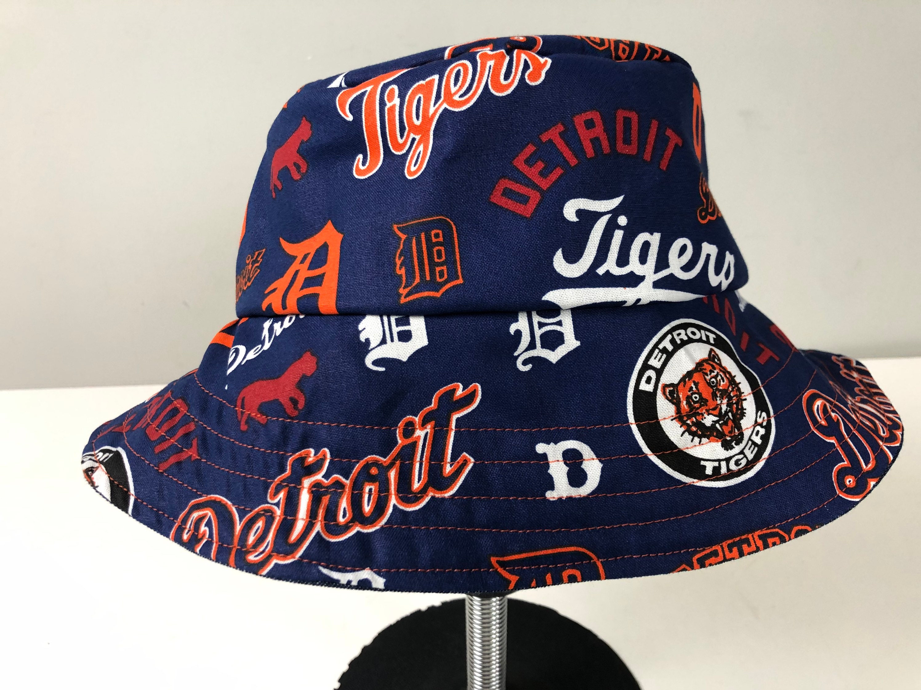 Stretch Denim Reversible Bucket Hat of Detroit Tigers Fabric 