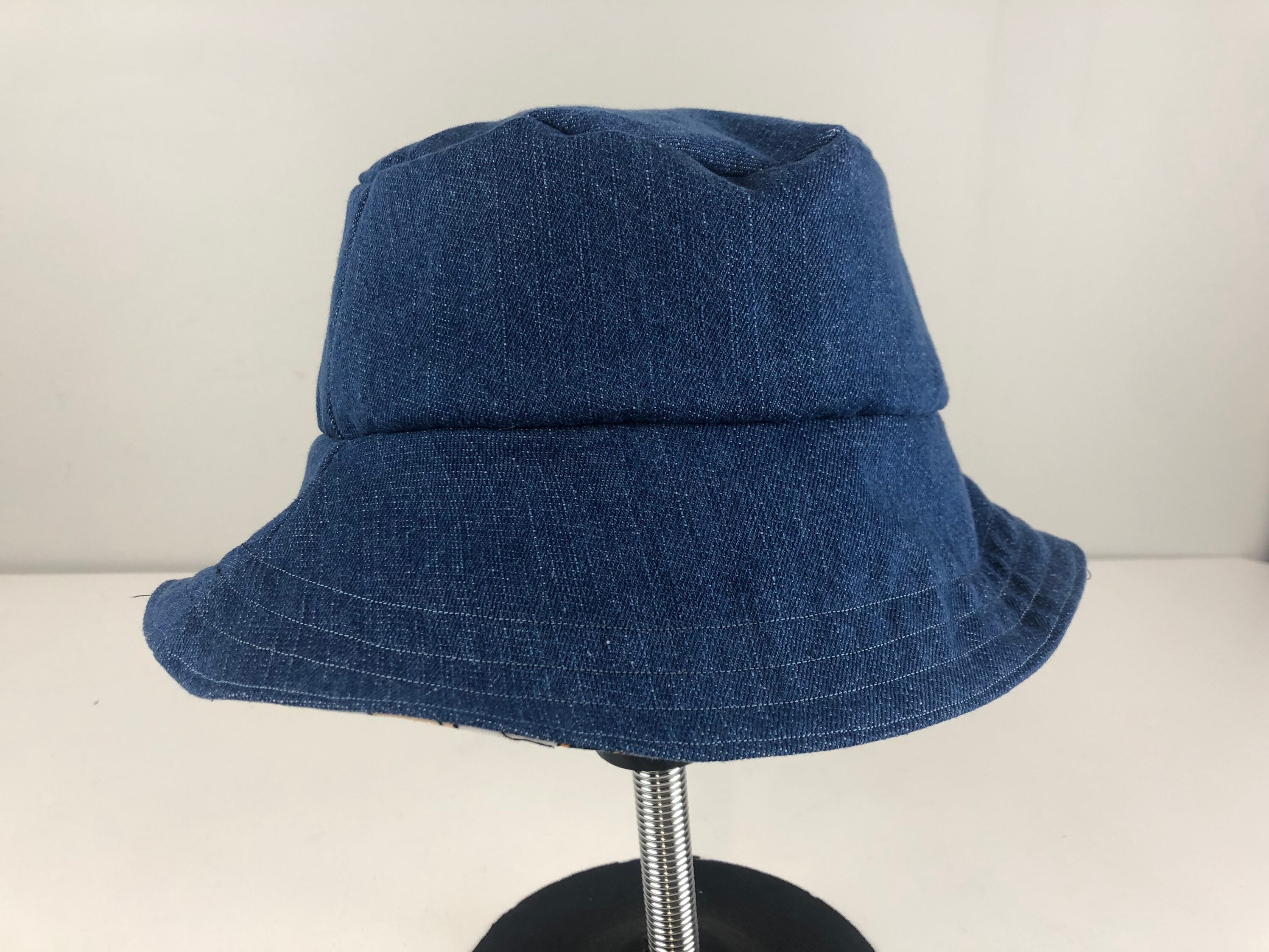 Peanuts Gang Bucket Hat: Reversible Cotton Denim, Charlie  display picture 2