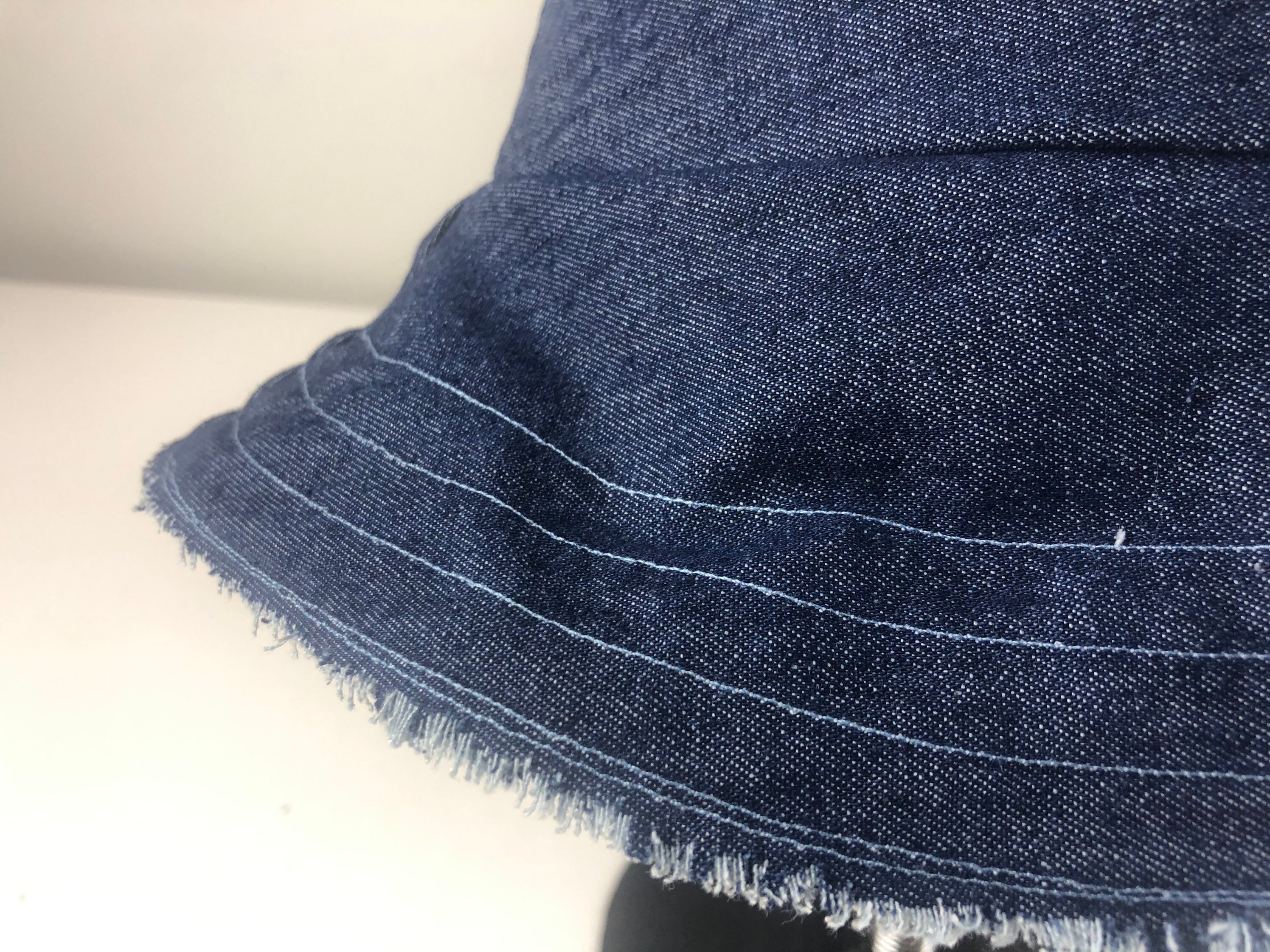 Frayed Heart Stretch Denim Reversible Bucket Hat EMBROIDERED HEART DENIM BUCKET HAT - Blue | ZARA United States main image 2