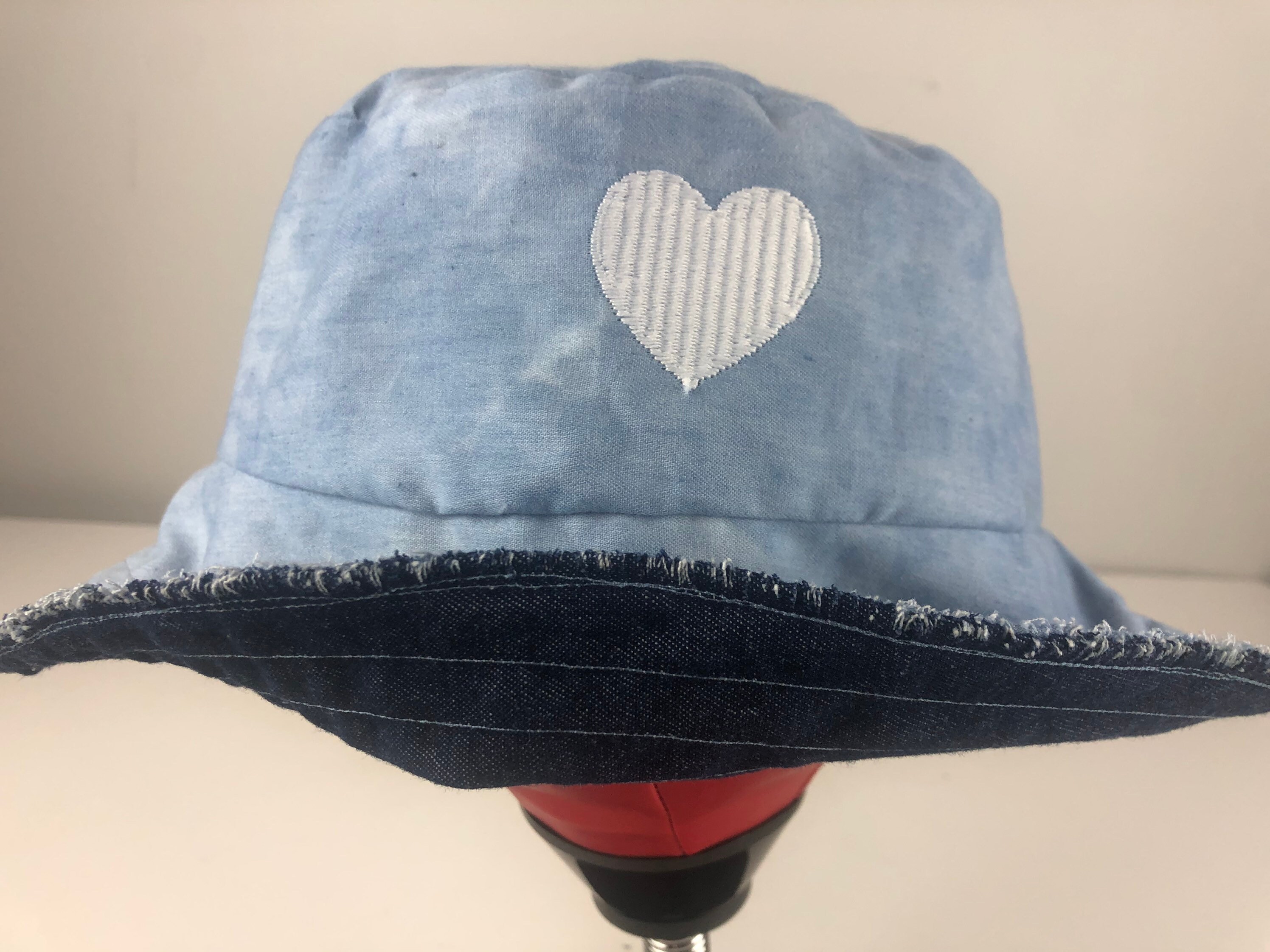 Frayed Heart Stretch Denim Reversible Bucket Hat EMBROIDERED HEART DENIM BUCKET HAT - Blue | ZARA United States main image 4