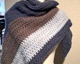 Triangle crochet scarf