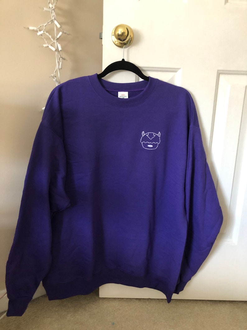 Embroidered appa sweatshirt Clearance