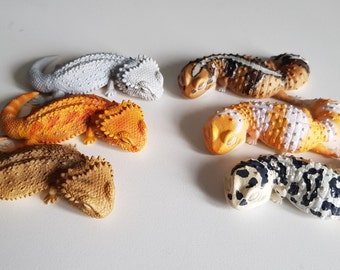 Sleepy Bearded Dragon or Gecko Figurines - Beautifully Detailed - 6 Styles Available - Approx 6cm Long - Free UK Postage and Dispatch