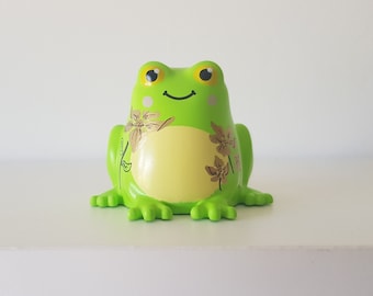 Lil' Frog Butt Figurine – Exclusive Vinyl Desk Buddy - Hand-Painted Detail - 4cm Tall
