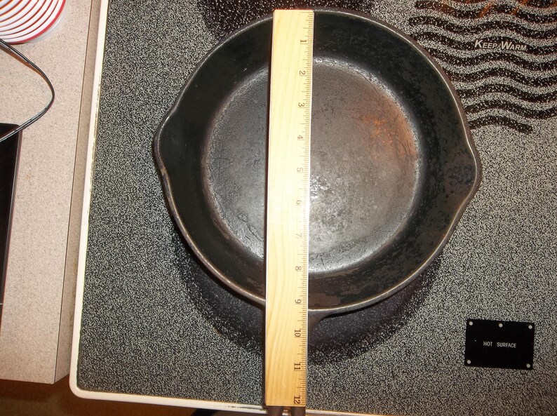 Griswold 8 Cast Iron Skillet 704 Erie PA Etsy