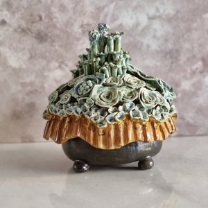 Unige design ceramic object, Decorative object, Home design, Handmade green object, Hand build ceramic, Mothers day gift, Centerpiece