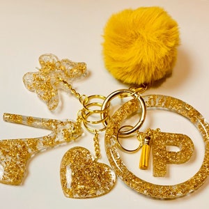 Sparkling Gold Flake Personalized Resin Initial Keychain Bracelet Set |Custom Keychain Holder