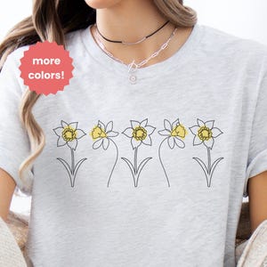Daffodil Birthflower T-Shirt, Floral Spring Wildflower Tee, Cute Botanical Shirt for Her, March Birthday Gift for Mom, Flower Garden Lover