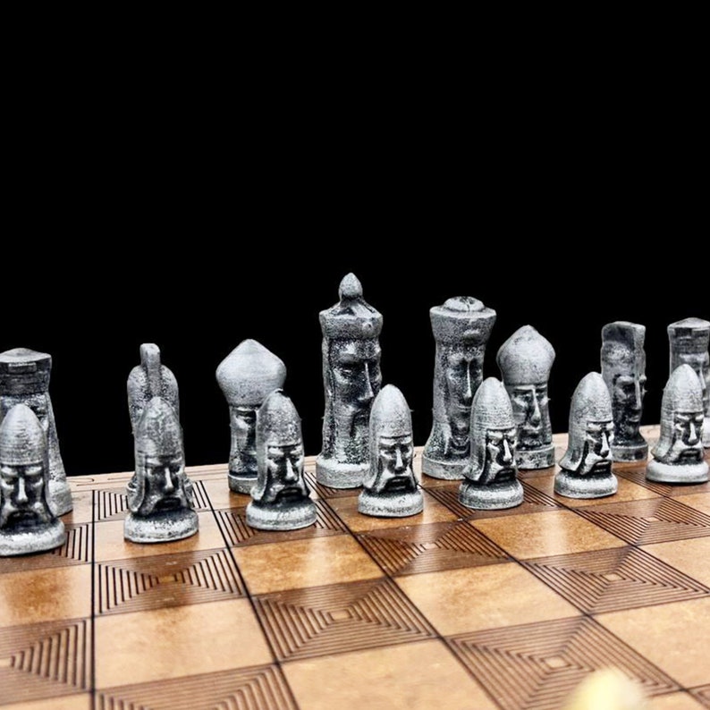 Vip Metal Chess Set With Chessboard Gothic Figures Board Game Personalized Chessboard Bronze Silver image 7