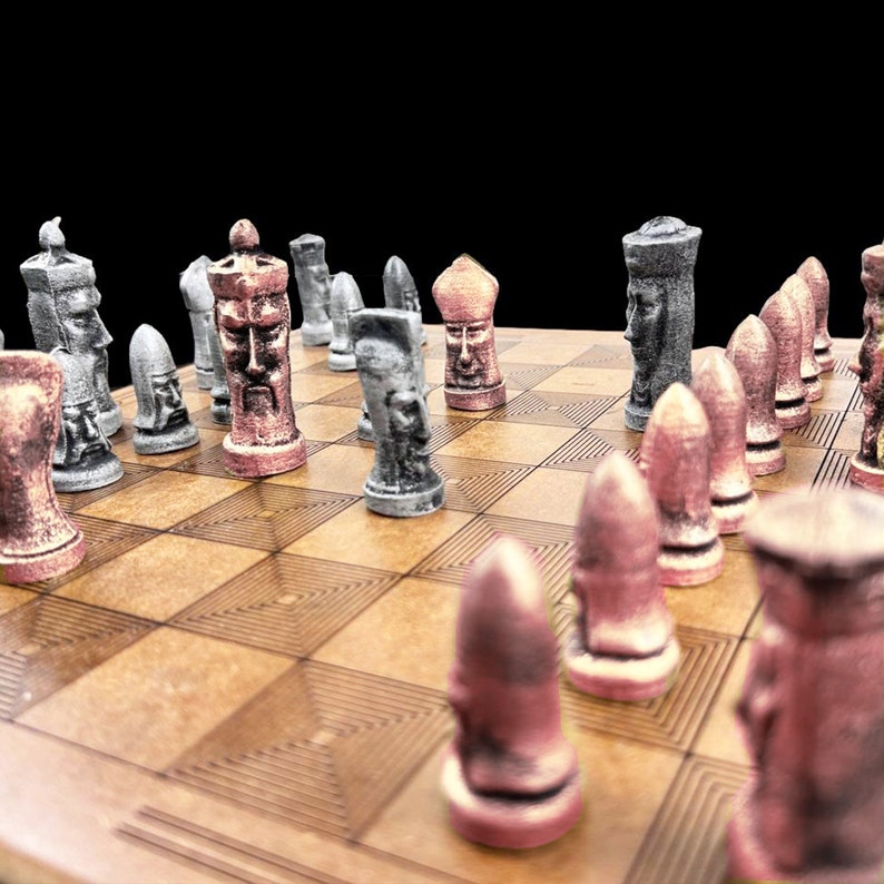 Jeu d'échecs VIP en métal avec échiquier Jeu de société à figures gothiques Échiquier personnalisé Bronze Argent Only Pcs