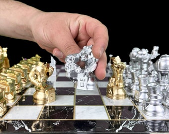 CoC War Chess Set With Chessboard     14 Different Coc  Character | Personalized Selection