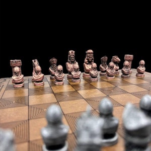 Hevay Metal Uniqe Rome Chess Set - Rome Medieval Chess | Personalized Chessboard | Bronze - Silver