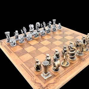Metal Dragon Chess Set With Chessboard Dragon Chess 6 Different Chess Pieces Design | Personalized Selection | Gold - Silver