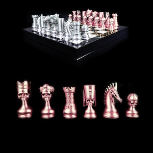 Death&#39;s Head Resin Chess Set - Unique Skull Theme | Personalized Selection