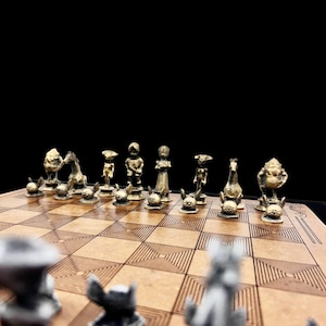Metal Zeldas Chess Set With Chessboard - Ocarina of Time Zeldas Board Game | Personalized Chessboard | Gold - Silver