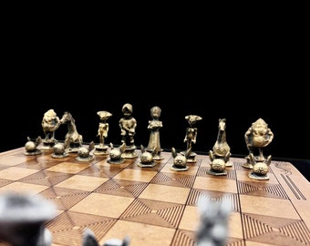 Metal Zelda Chess Set With Chessboard - Ocarina of Time Zelda Board Game | Personalized Chessboard | Gold - Silver