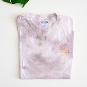 Oil Mama Embroidered Tie-Dye Tee – Perfect for doTERRA & Young Living Fans