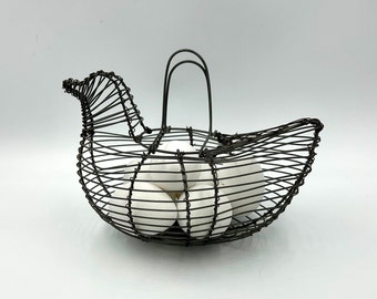 Vintage Rustic Farmhouse Wire Egg Basket | Duck Hen Shaped Primitive Decor