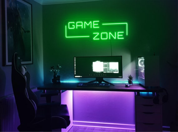 Gaming room with gaming pc and whol room colour is black and neon green