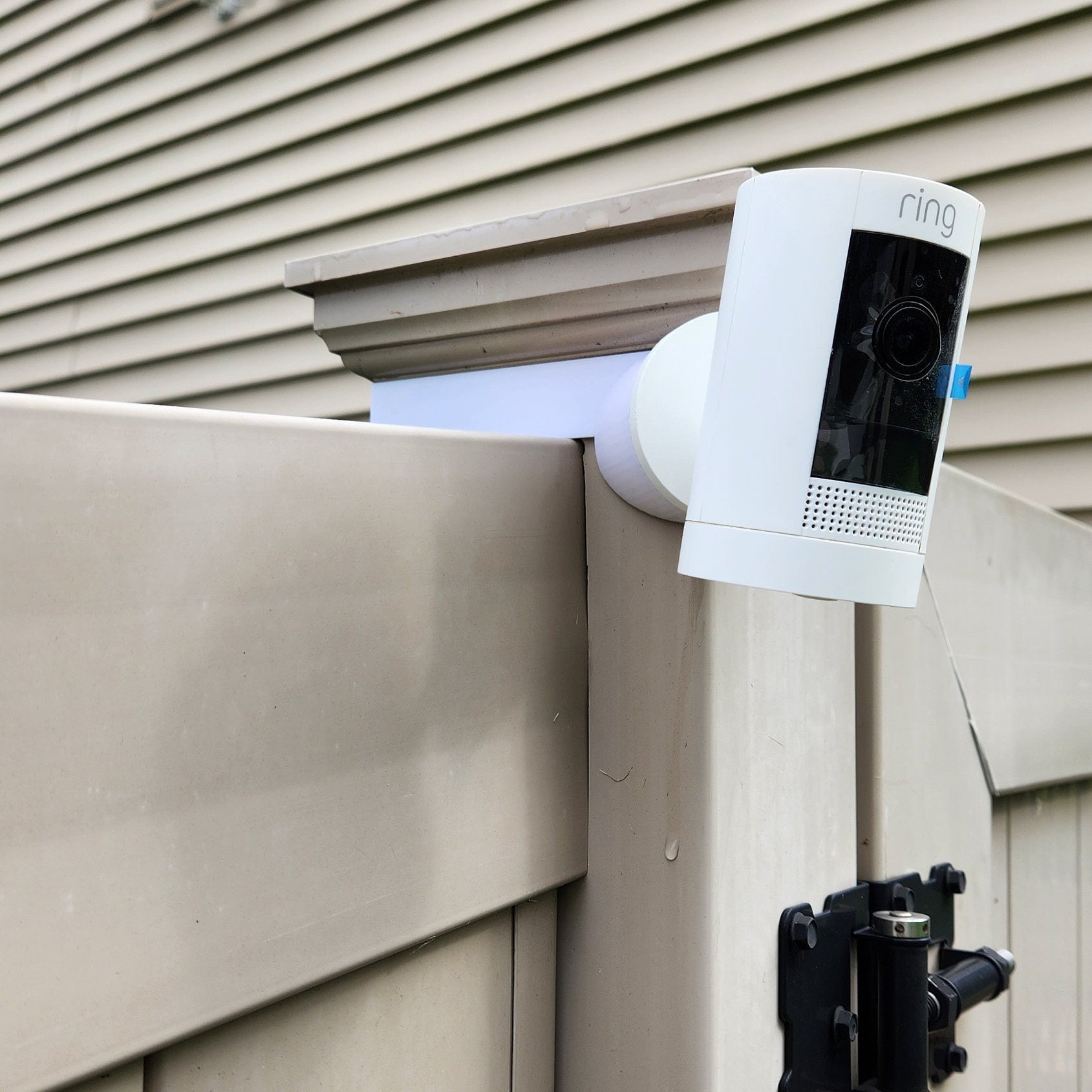 Ring Stick Up Camera Fence Post Mount | Vinyl Fence Post Mount | Damage-Free Removable Installation | Easy Setup