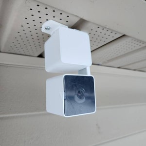 Wyzecam Pan v3 ceiling / under eave mount. Mount your Pan V3 to the ceiling! Only works with Pan v3