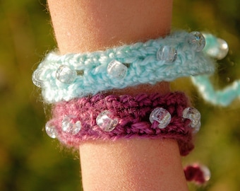 Crochet bracelet with beads