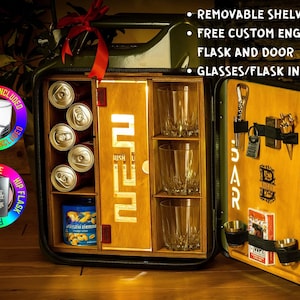 Gravierte Jerry Can Mini Bar Set: LED-Licht, Flasche, Gläser