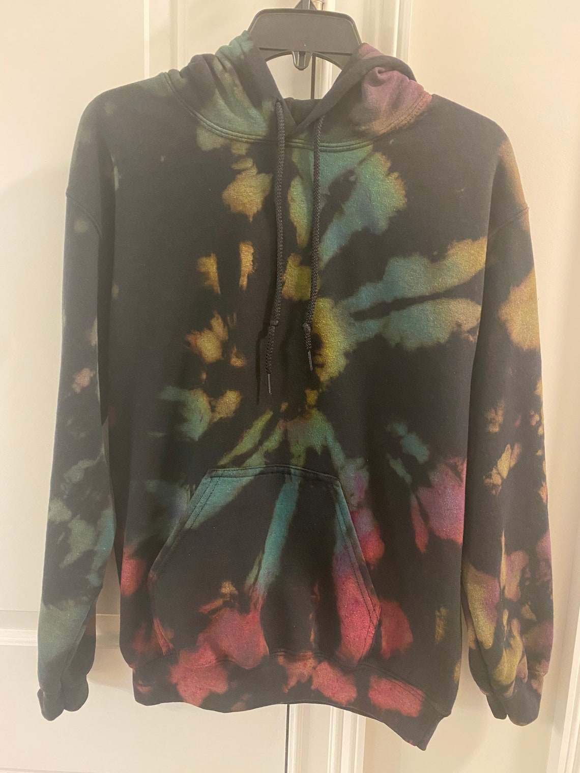 Reverse tie dye hoodie Clearance