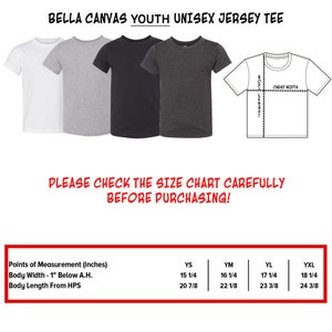 Puede incluir: Tabla de tallas para camisetas de jersey unisex para j&oacute;venes de Bella Canvas. La tabla muestra las medidas en pulgadas para el ancho y la longitud del cuerpo en las tallas YS, YM, YL y YXL.