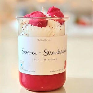 Strawberry Science Candle, Soy Beaker Candle, Science Lovers, Students, Teachers, and Future Scientist, Chemistry Gift, Chemistry Desk Decor
