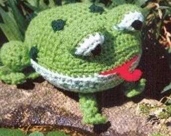 EASY Vintage  Green FROG Toys Crochet Pattern Pdf Instant Download Easy