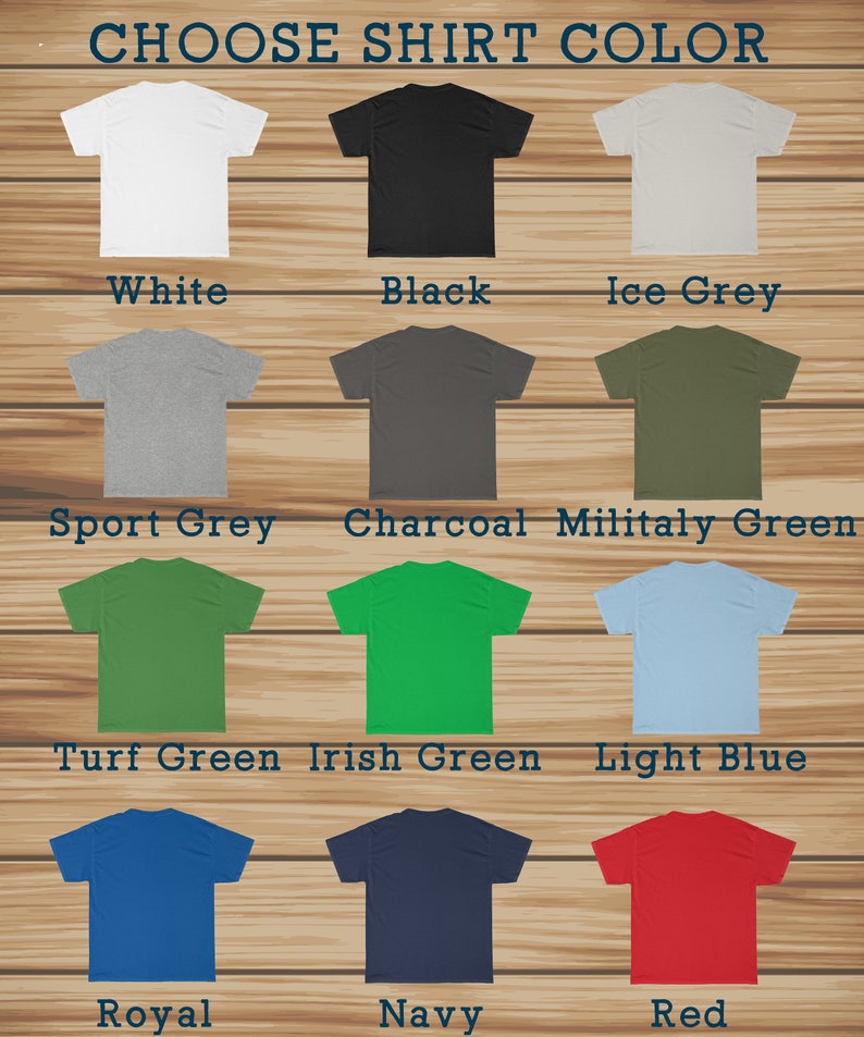 Op de afbeelding: Een selectie T-shirts in verschillende kleuren, waaronder wit, zwart, ijsgrijs, sportgrijs, antraciet, legergroen, gras groen, Iers groen, lichtblauw, koninklijkblauw, marineblauw en rood. Kies de kleur van het T-shirt.
