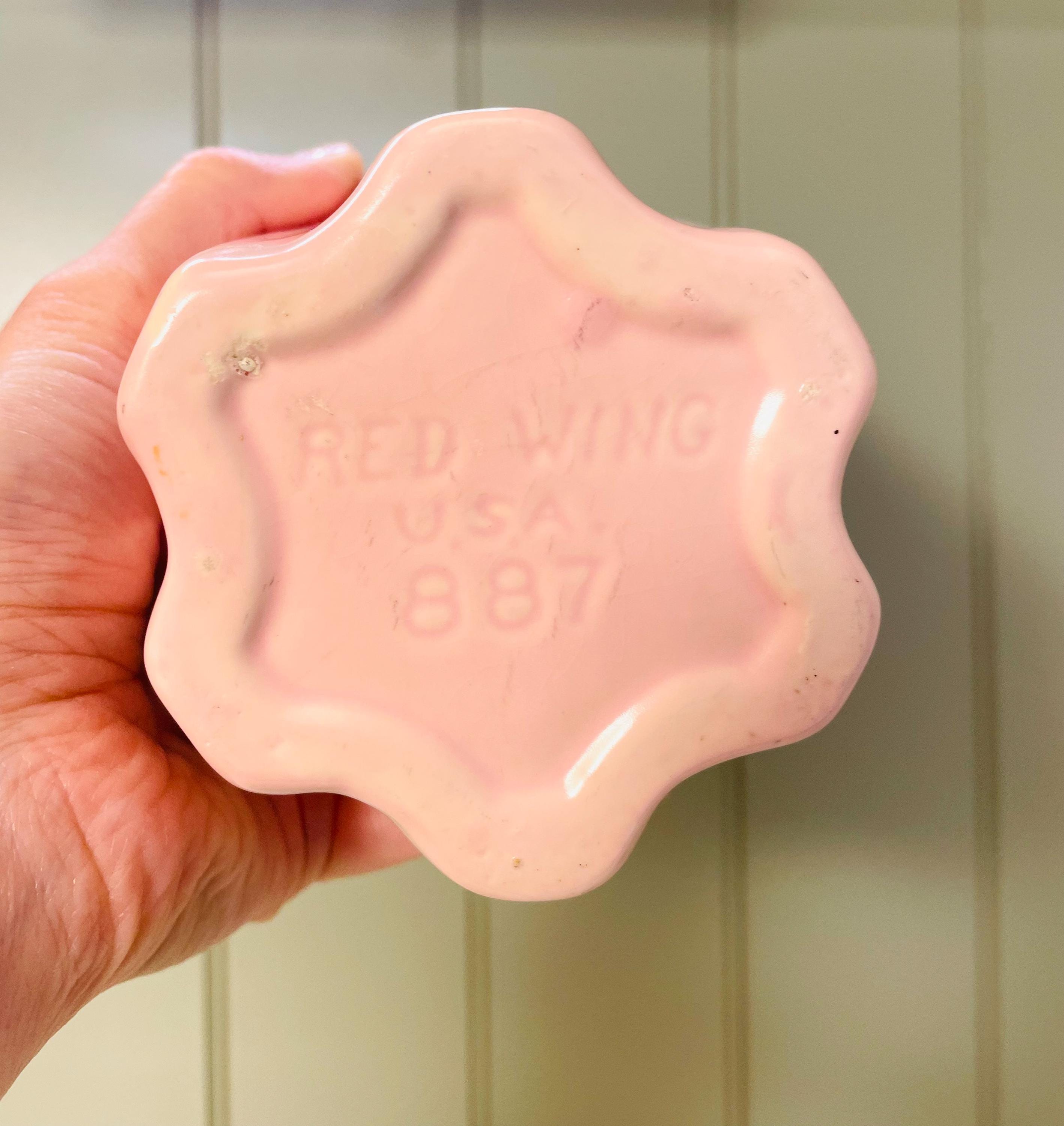 Vintage 1930's Red Wing Light Pink/white 887 Ruffled/scalloped