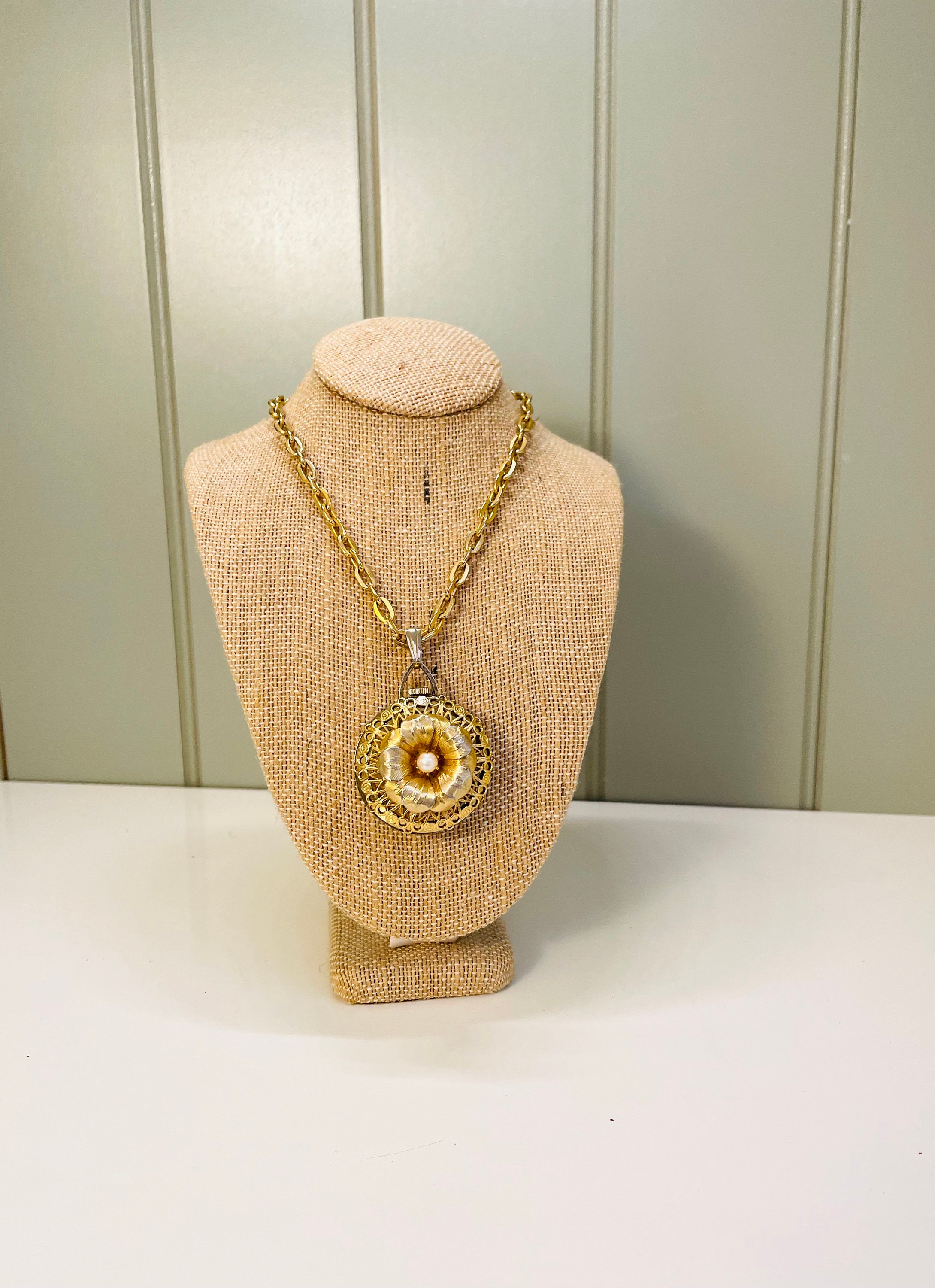 Vintage Heritage Swiss Made Timepiece/pendant Gold Tone  display picture 3