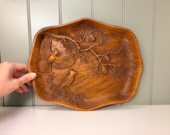 Vintage rare find! Resin serving scalloped tray. Cardinals in a pine tree. Multi Product Inc. USA 10" x 12"
