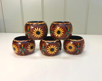 Vintage set of 5 hand painted  Lacquer wooden napkin rings. Sunflowers. 90's boho cottage rustic