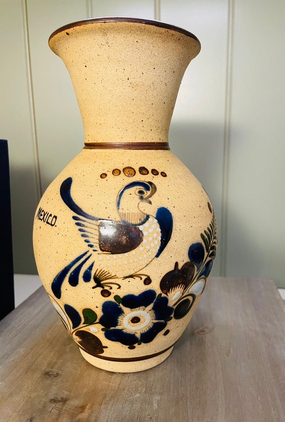 Vintage Mexican Tonala Pottery Ducks | Gracious, Good Vintage Tonala Pottery display picture 1