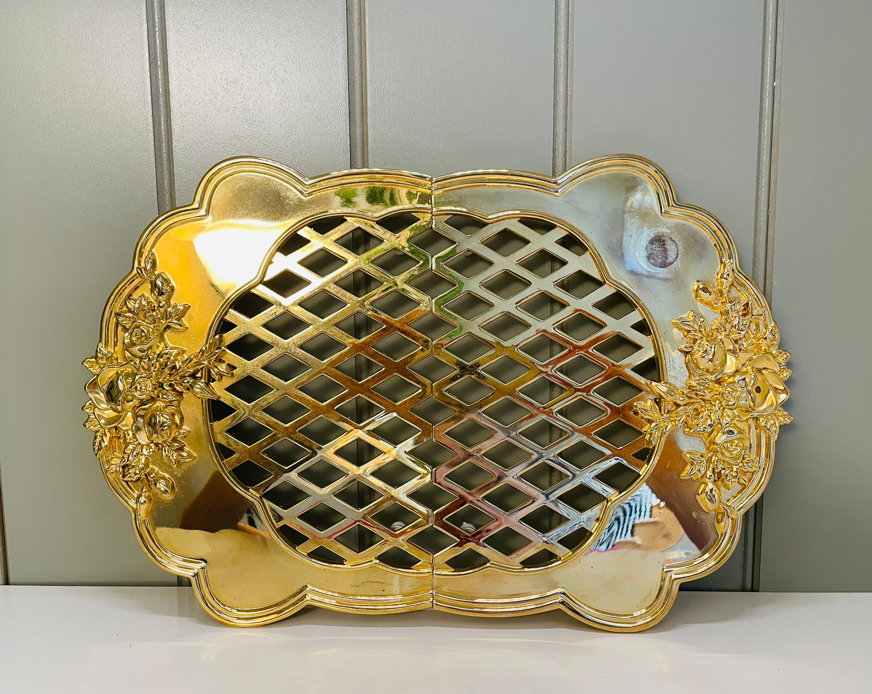 Vintage 1980's Gold Royal Doulton Old Country Roses Trivet Gold