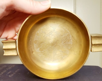 Vintage floral etched brass ashtray. boho. made in India