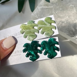 POLYMER CLAY EARRINGS | The Monstera studs | Handmade Earrings | Monstera clay Earrings | Spring clay earrings | Summer clay earrings