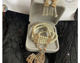 VINTAGE Roaring 1920s Bijoux de mariage superbe bracelet multi-brins / Great Gatsby Glass PEARL Bracelet Ring Set Gift