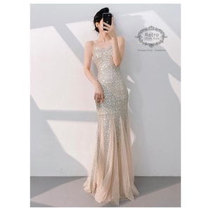 1920er Jahre Vintage inspirierte Great Gatsby Art Deco Charleston Downton Abtei Brautjungfer Hochzeit, Roaring Flapper Kostüm Gatsby Perlen Fransenkleid