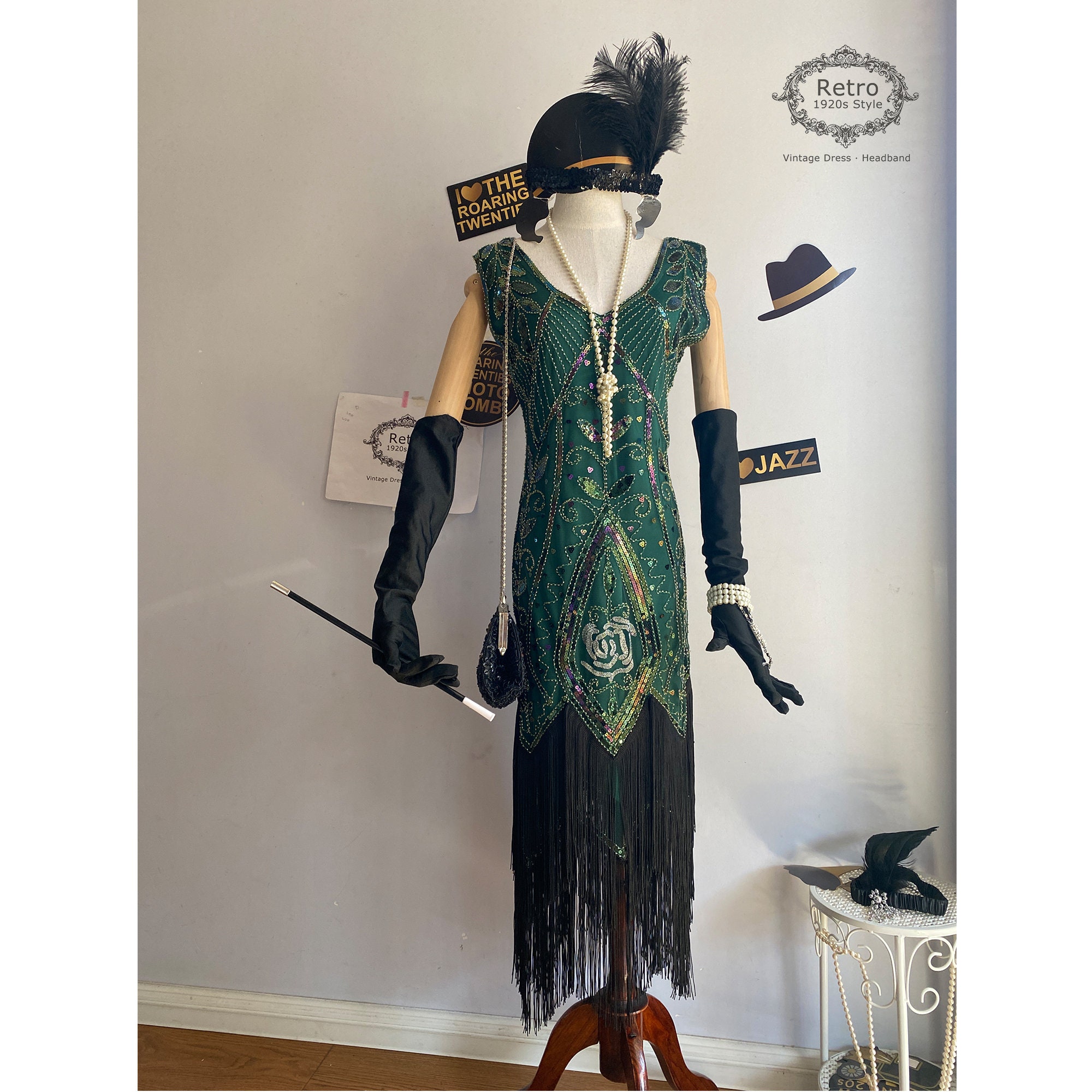 green emerald velvet dress Green Flapper Dress – ModCloth