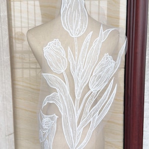 Beaded Sequin Tulip flowers Applique: Handmade Lace Patch for Bridal/Dress