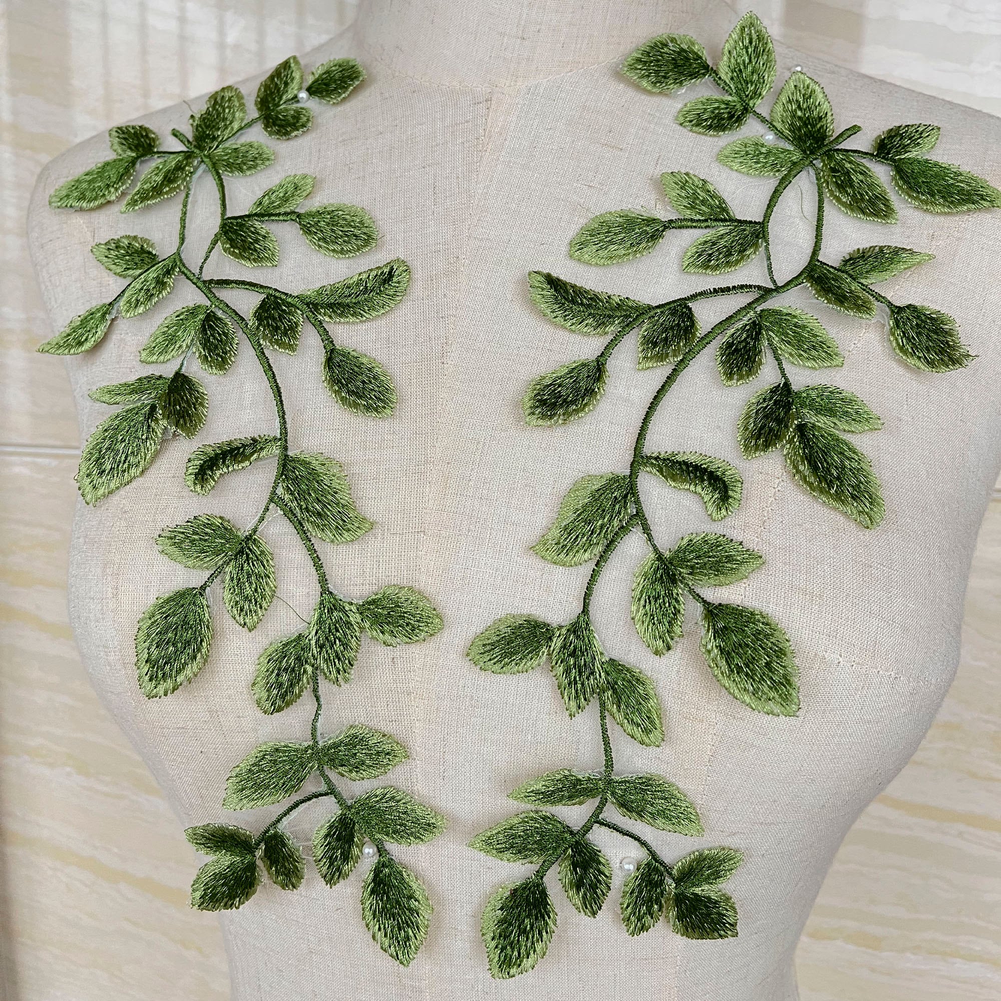 Green Tree Leaves Organza Lace Applique: DIY Dress Accessories (Pair)