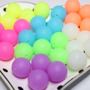 15 mm neon silicone beads, fluorescent silicone beads, beads for crafting; glow in the dark silicone beads