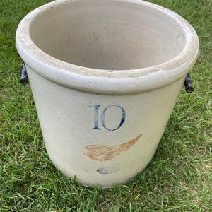 Antique Red Wing 10 Gallon Stoneware Crock with Wing Logo - Etsy 日本