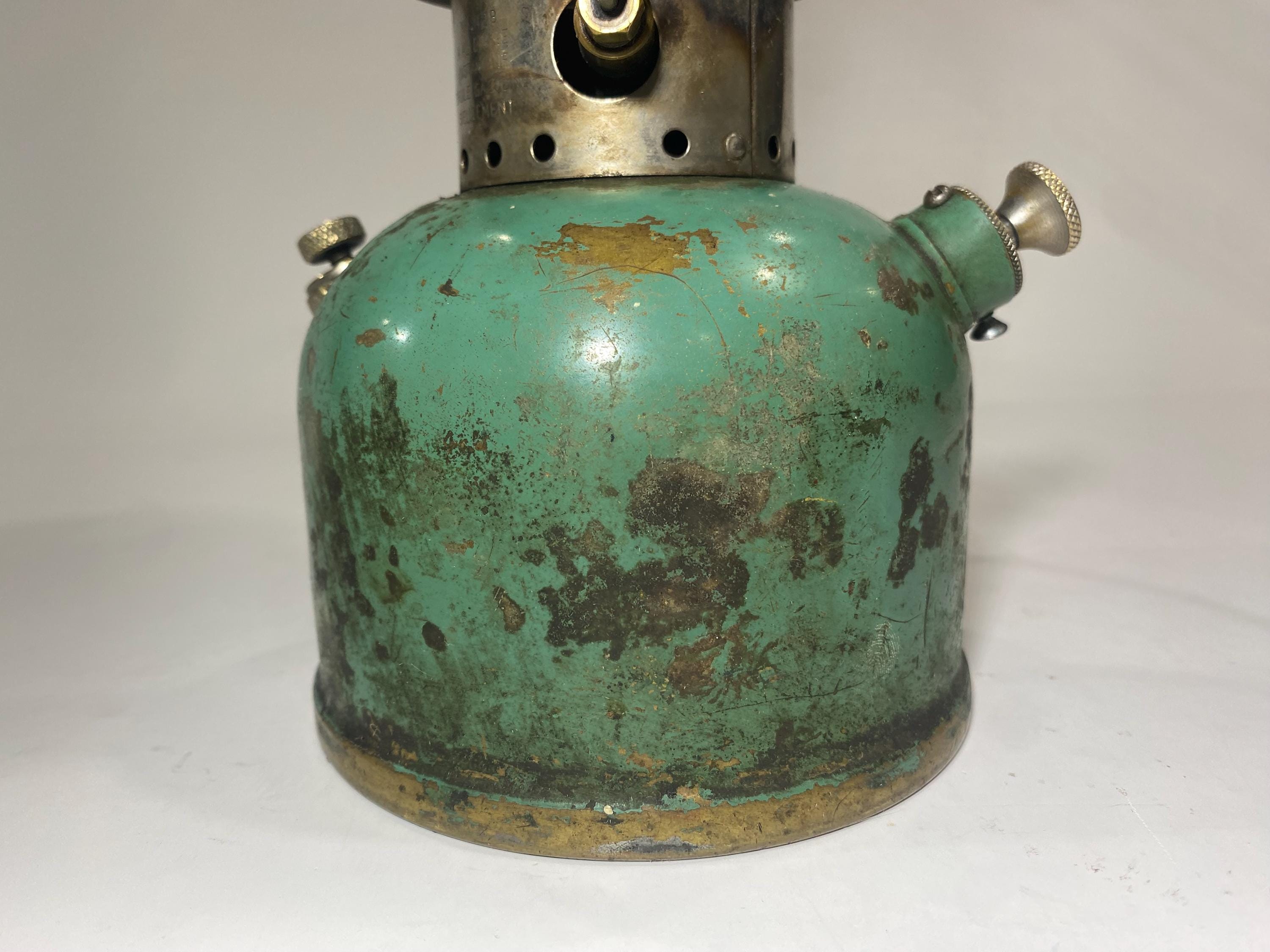 ヴィンテージ コールマン ランタン 242B シーフォームグリーン – 未