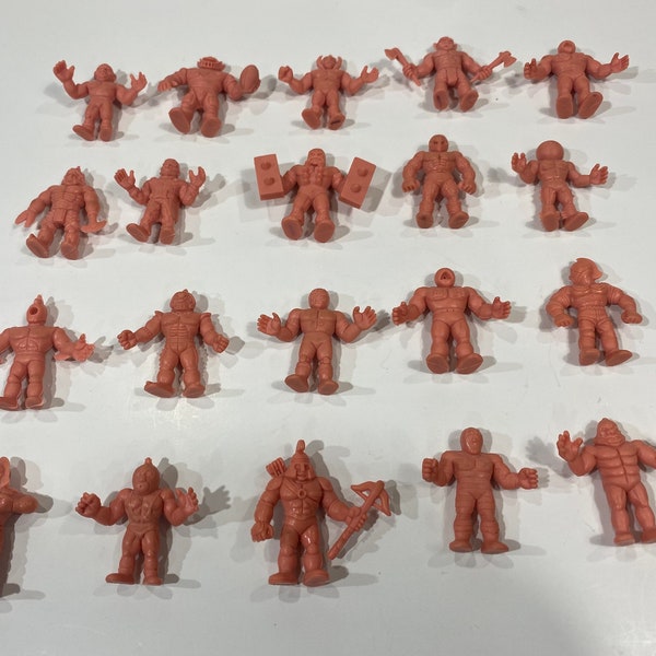 M.U.S.C.L.E. Men Lot of 20 Muscle Men Figures Flesh, Mattel 1980's